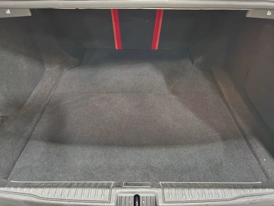 2019 Alfa Romeo Giulia - Image 10 of 10