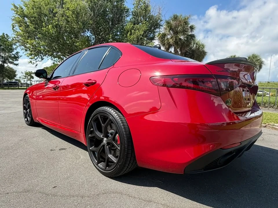 2019 Alfa Romeo Giulia - Image 6 of 20