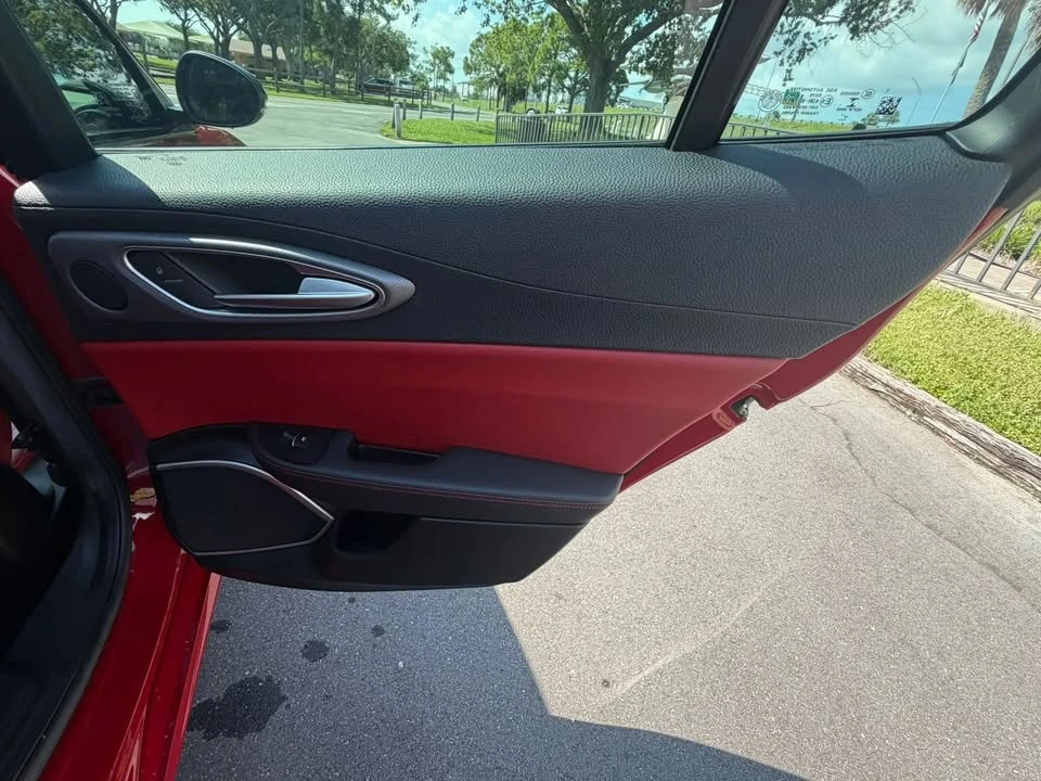 2019 Alfa Romeo Giulia - Image 18 of 20