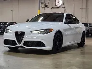 2019 Alfa Romeo Giulia Sport