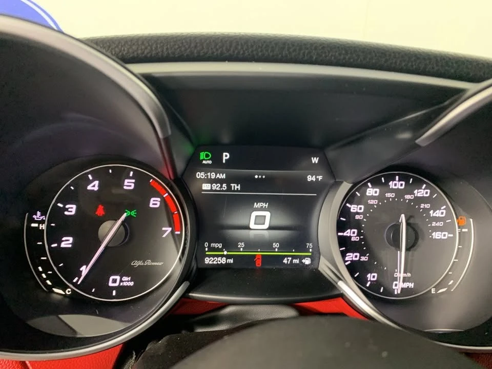 2019 Alfa Romeo Giulia - Image 4 of 12