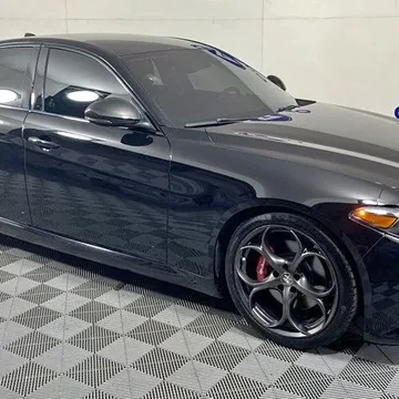 2019 Alfa Romeo Giulia Sport