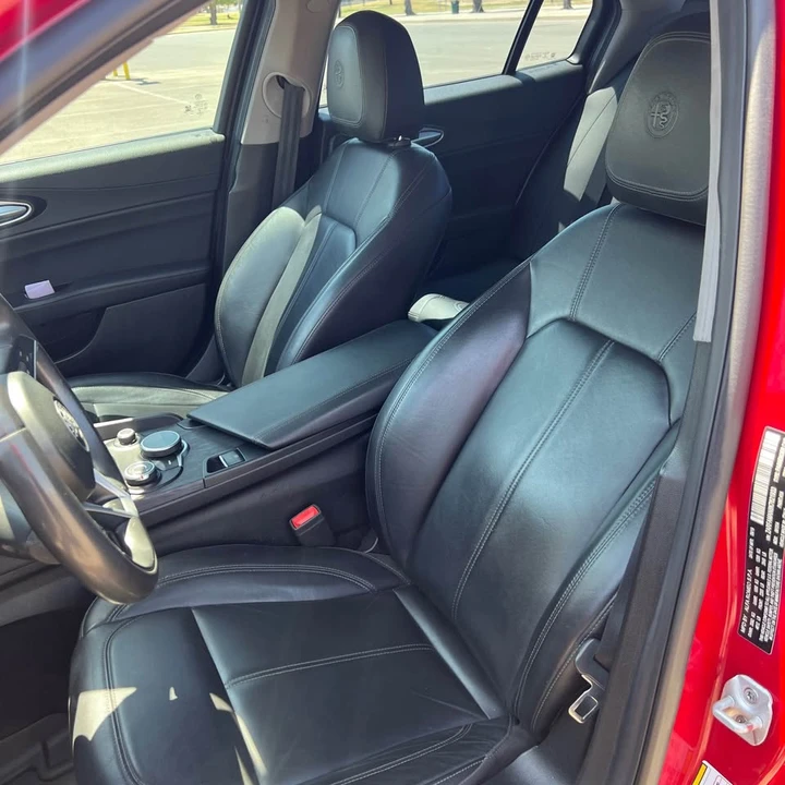 2019 Alfa Romeo Giulia - Image 5 of 8