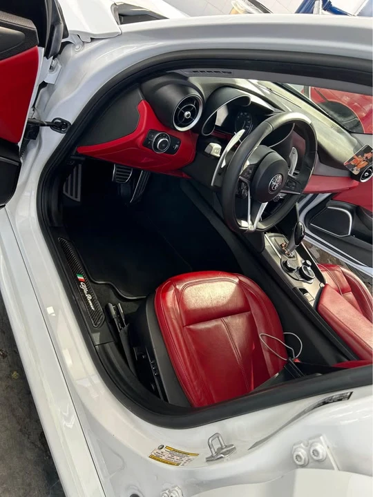 2019 Alfa Romeo Giulia - Image 6 of 6