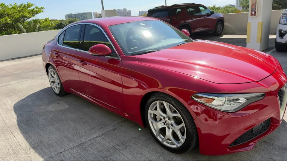 2019 Alfa Romeo Giulia - Image 4 of 11