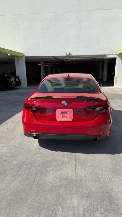 2019 Alfa Romeo Giulia - Image 5 of 11
