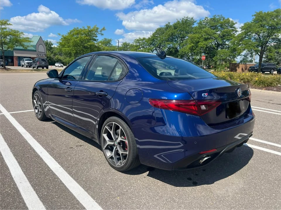 2019 Alfa Romeo Giulia - Image 8 of 8