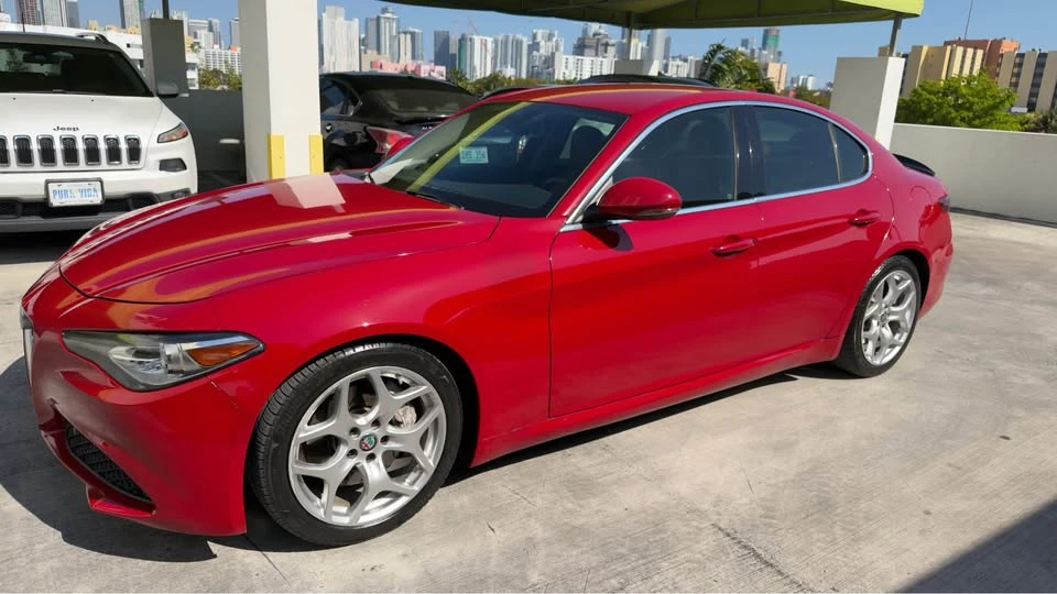 2019 Alfa Romeo Giulia - Image 3 of 11