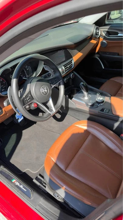 2019 Alfa Romeo Giulia - Image 6 of 11