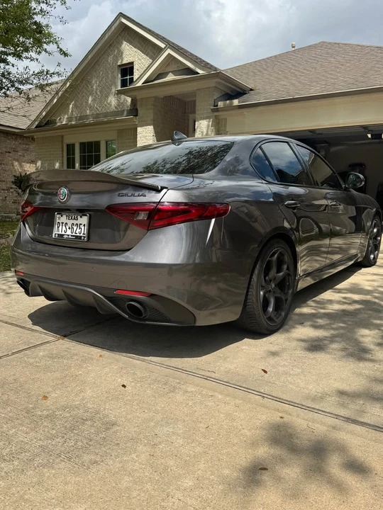 2019 Alfa Romeo Giulia - Image 4 of 13
