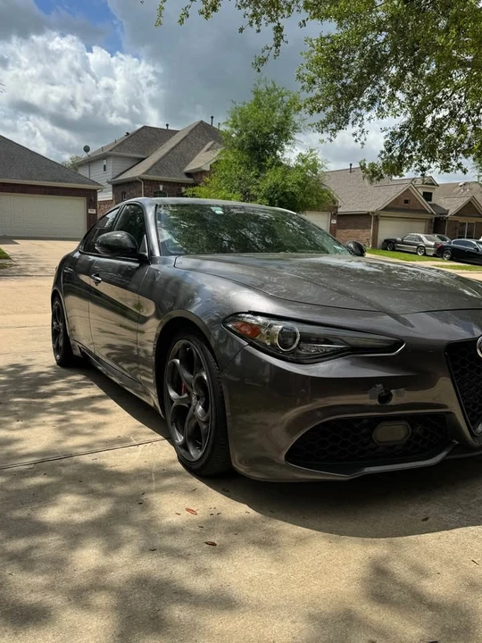 2019 Alfa Romeo Giulia - Image 3 of 13