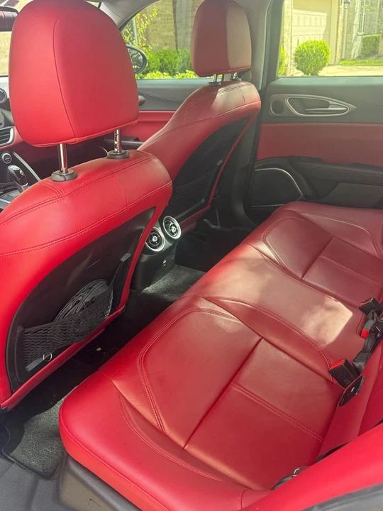 2019 Alfa Romeo Giulia - Image 12 of 13