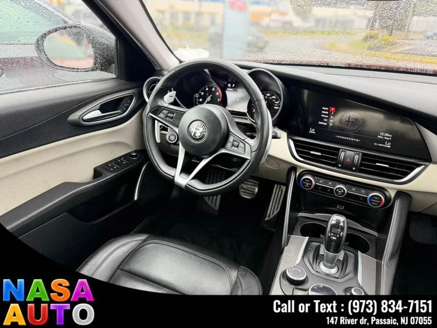 2019 Alfa Romeo Giulia - Image 7 of 14
