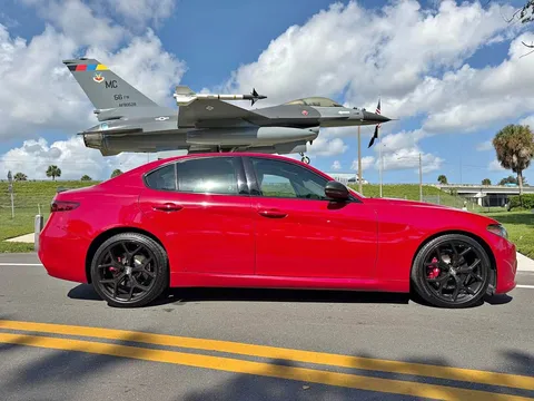 2019 Alfa Romeo Giulia Sport