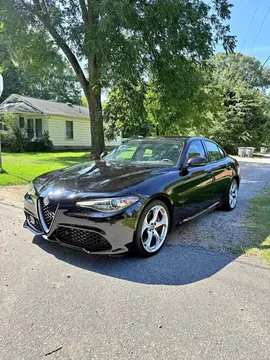 2019 Alfa Romeo Giulia Sport Sedan 4D
