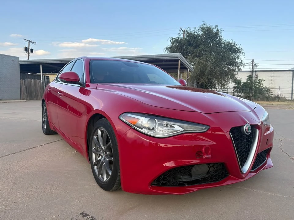 2019 Alfa Romeo Giulia - Image 2 of 15