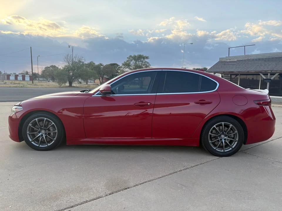 2019 Alfa Romeo Giulia - Image 4 of 15