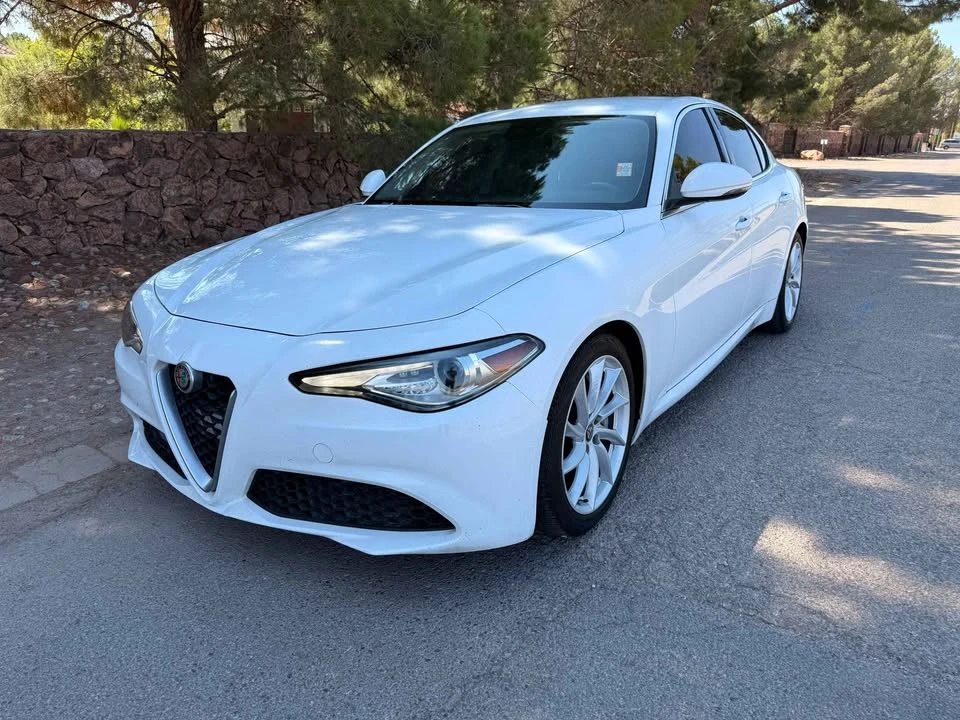 2019 Alfa Romeo Giulia - Image 2 of 20