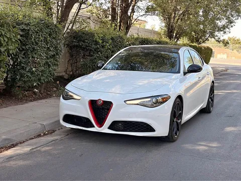 2019 Alfa Romeo Giulia Sport Sedan
