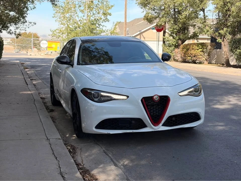 2019 Alfa Romeo Giulia - Image 3 of 14