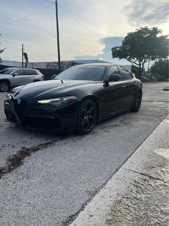2019 Alfa Romeo Giulia - Image 2 of 10