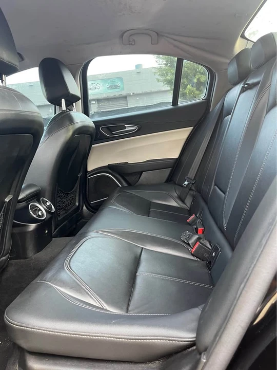 2019 Alfa Romeo Giulia - Image 7 of 10