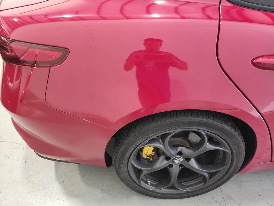 2019 Alfa Romeo Giulia - Image 20 of 31