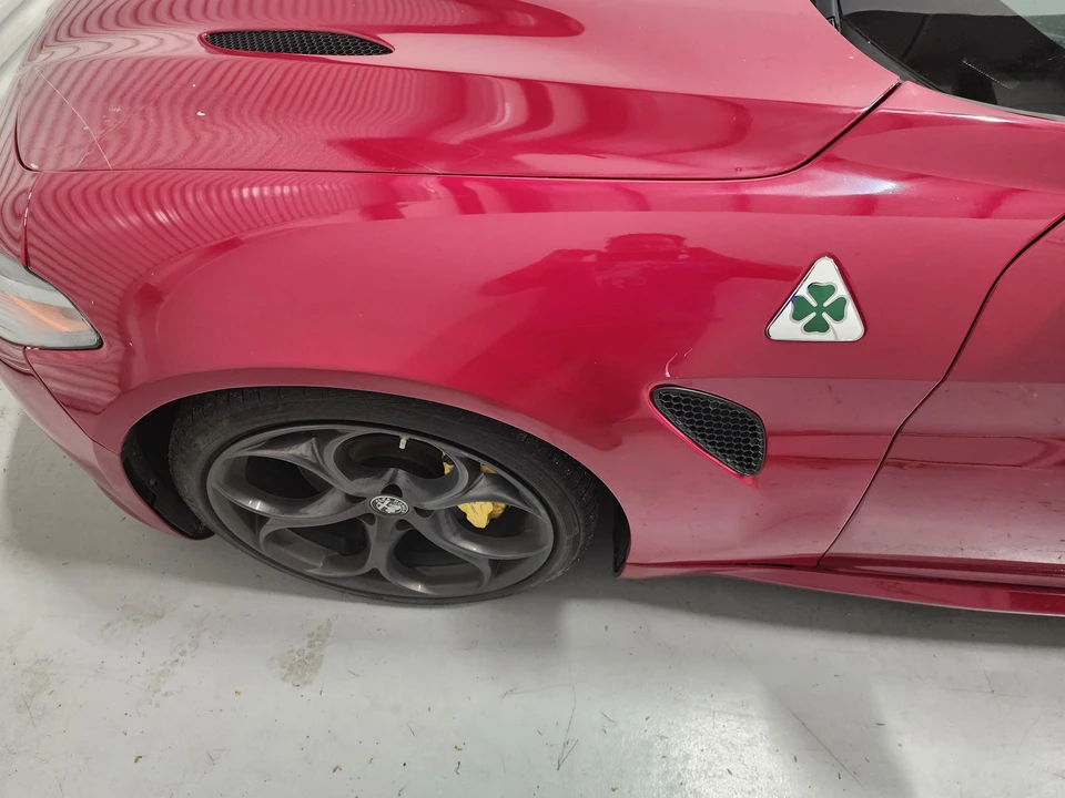 2019 Alfa Romeo Giulia - Image 15 of 31