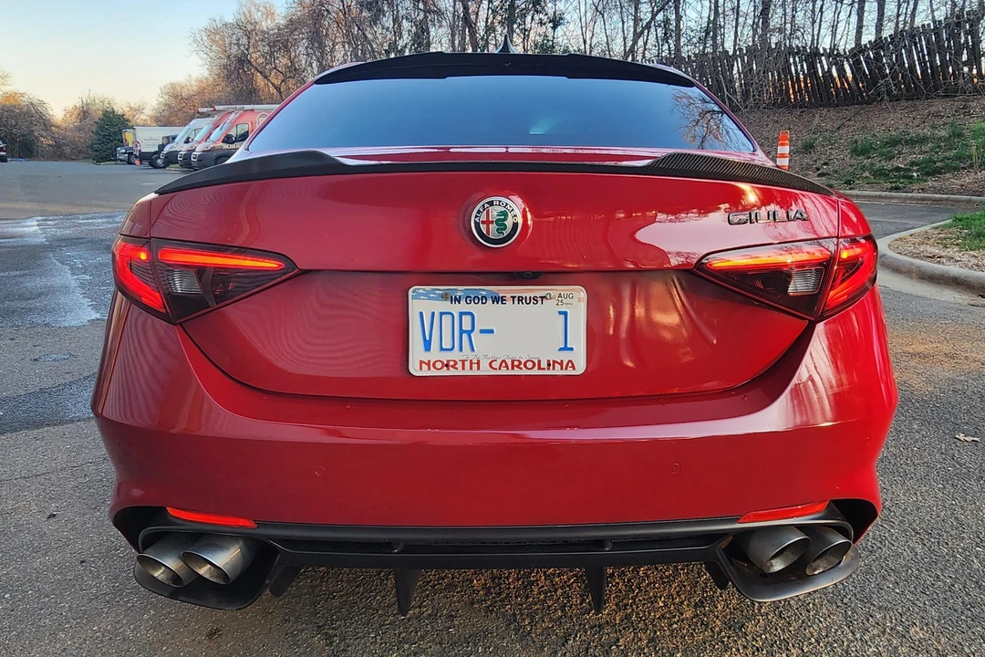 2019 Alfa Romeo Giulia - Image 5 of 31