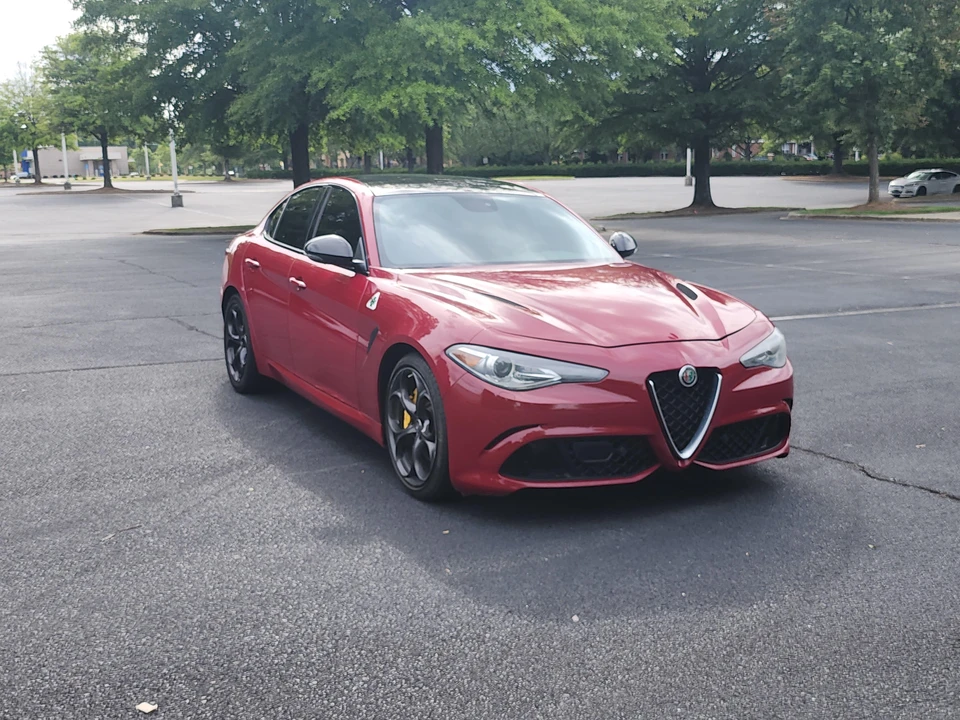 2019 Alfa Romeo Giulia - Image 14 of 31