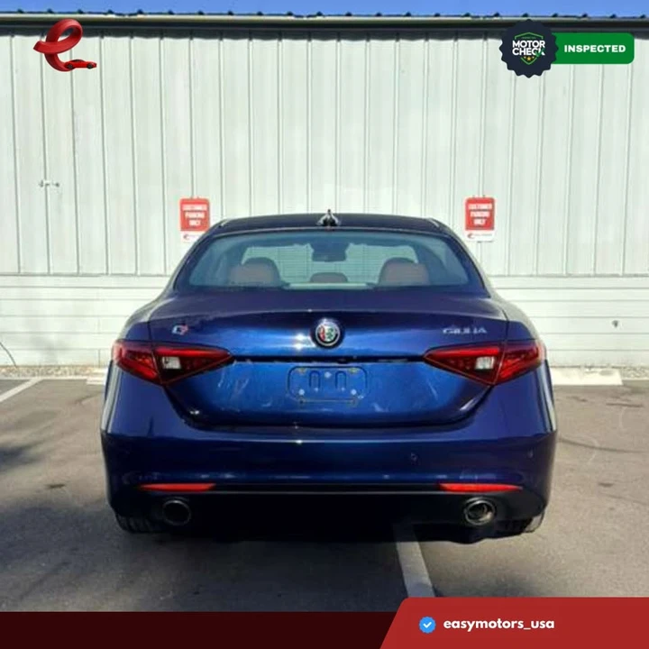 2019 Alfa Romeo Giulia - Image 5 of 19