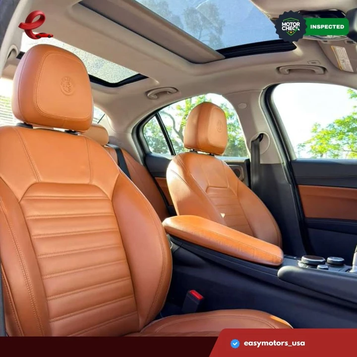 2019 Alfa Romeo Giulia - Image 17 of 19