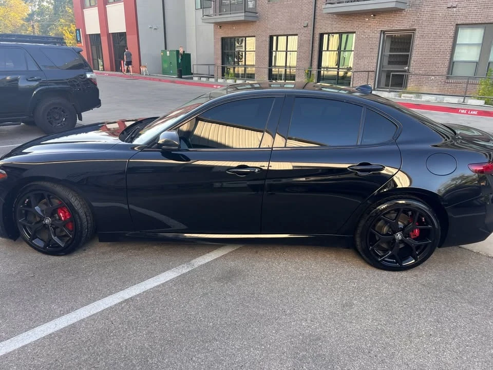 2019 Alfa Romeo Giulia - Image 7 of 8