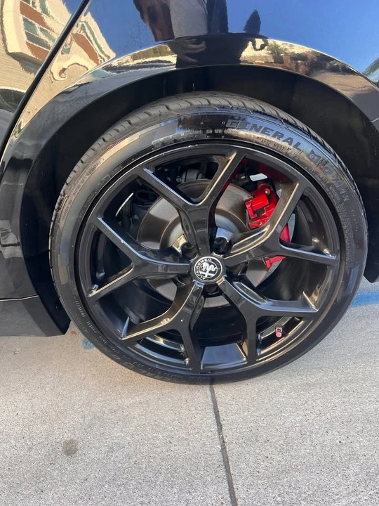 2019 Alfa Romeo Giulia - Image 4 of 8