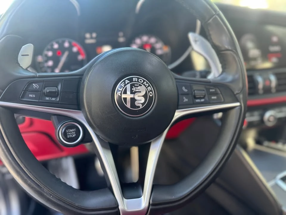 2019 Alfa Romeo Giulia - Image 8 of 13
