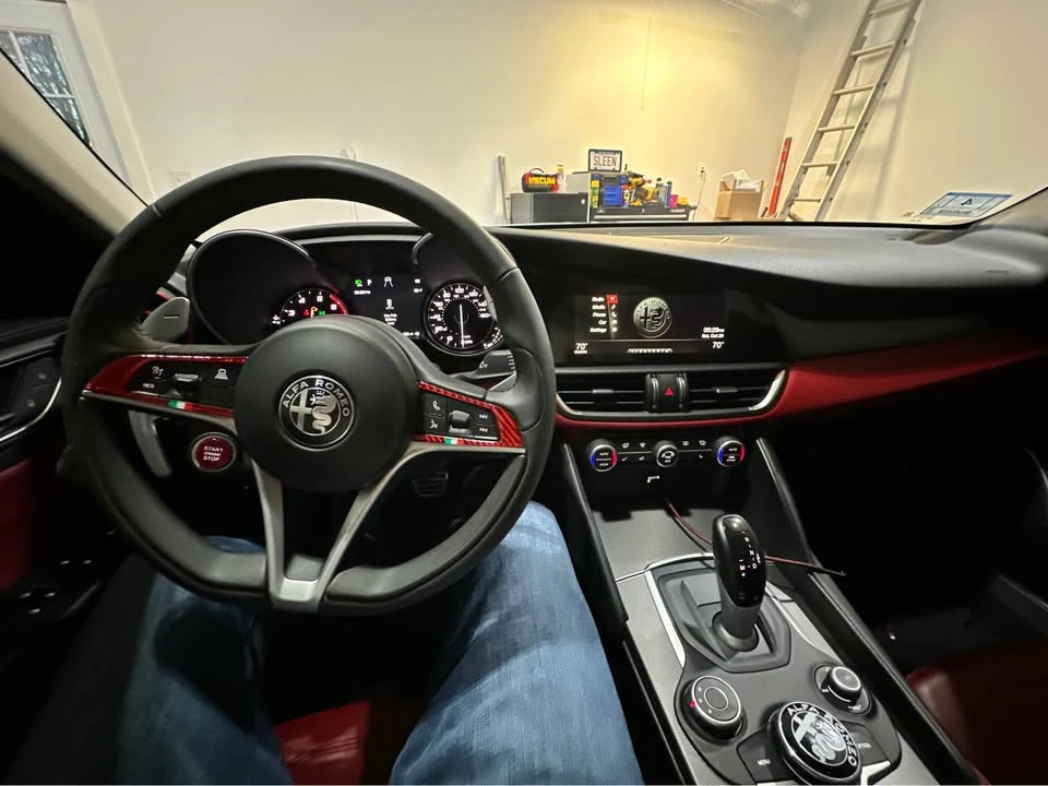 2019 Alfa Romeo Giulia - Image 19 of 19