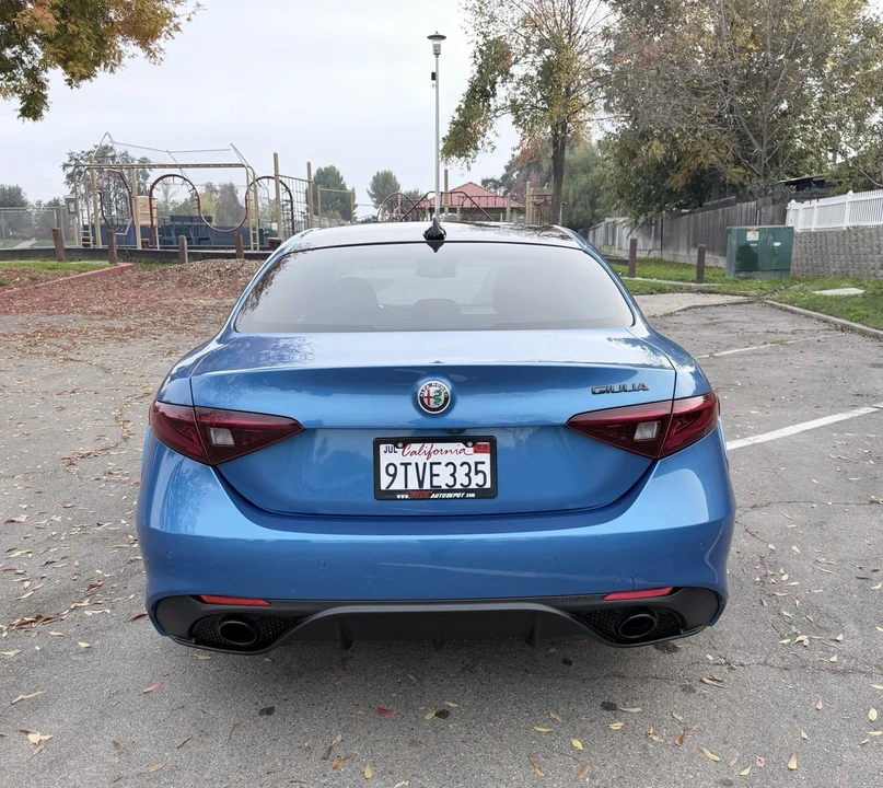 2019 Alfa Romeo Giulia - Image 6 of 24