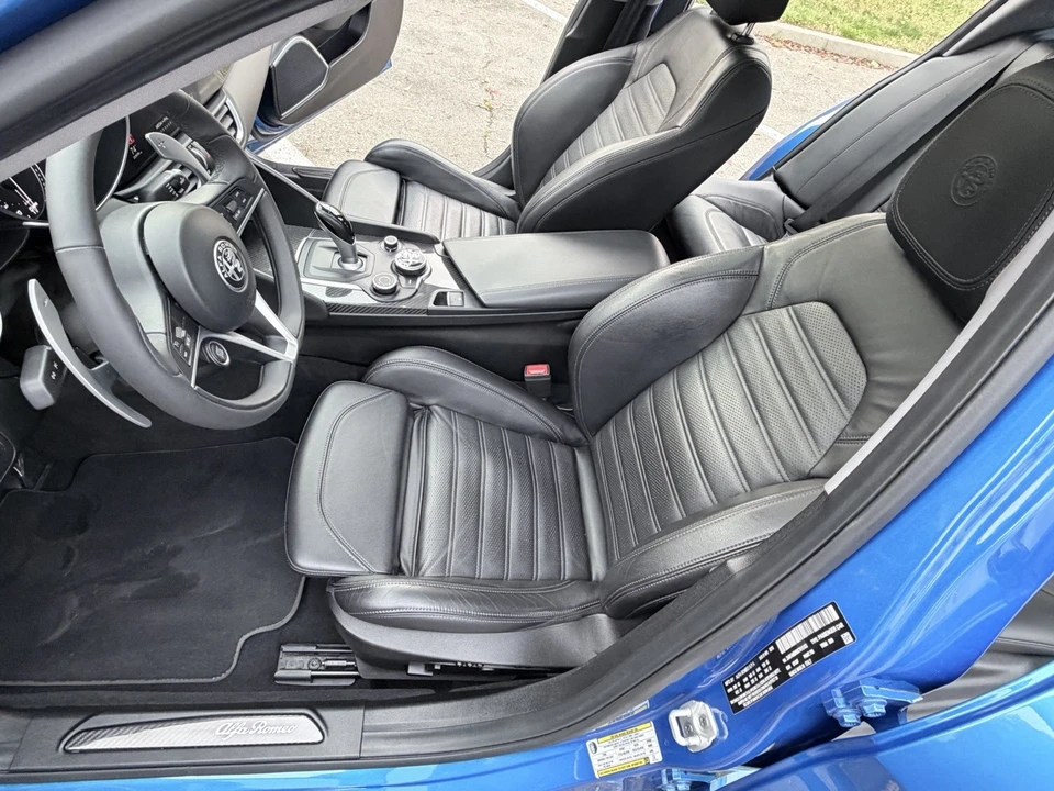 2019 Alfa Romeo Giulia - Image 21 of 24