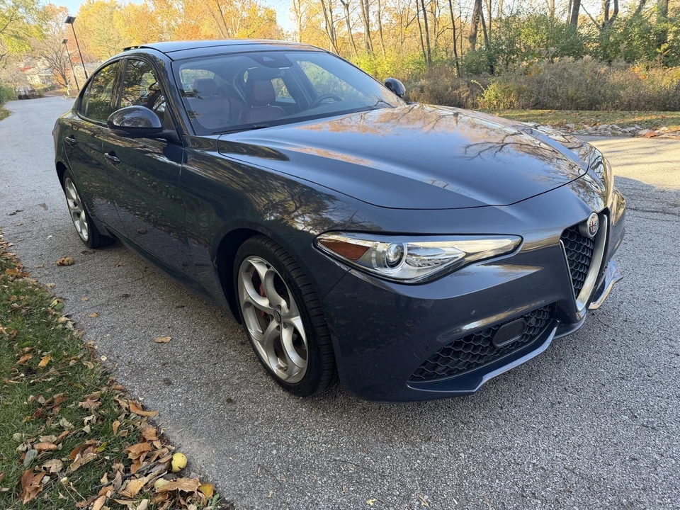 2019 Alfa Romeo Giulia - Image 7 of 21