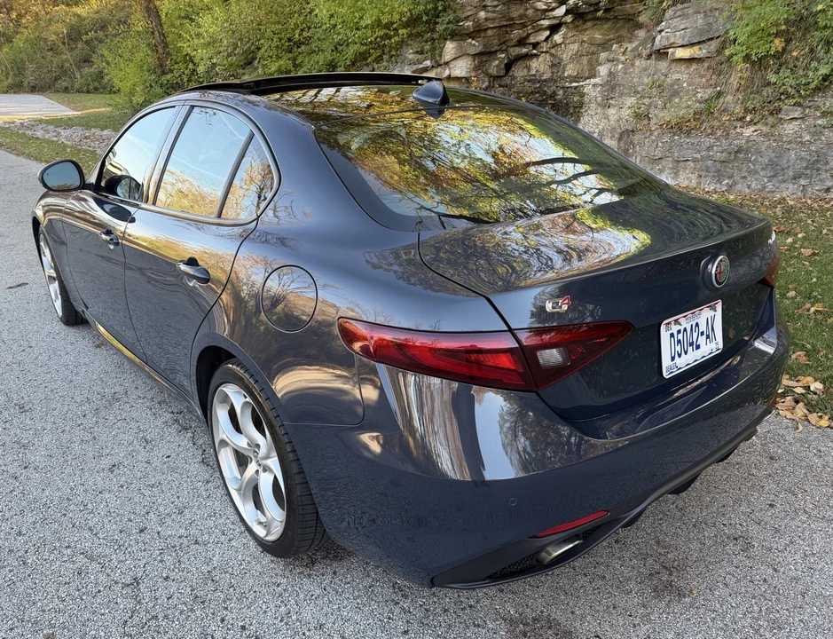 2019 Alfa Romeo Giulia - Image 4 of 21