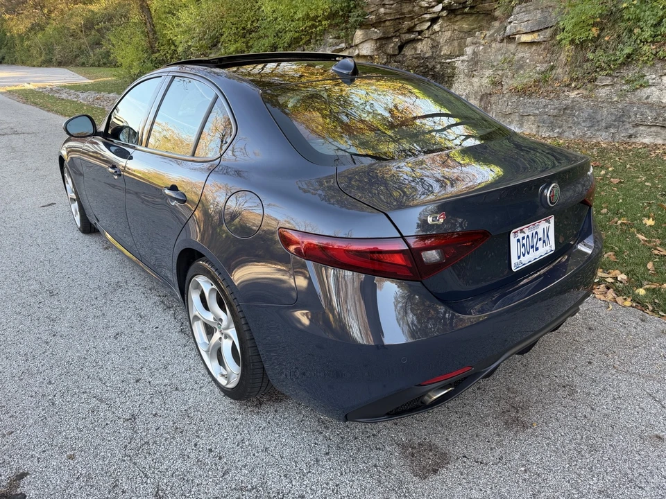 2019 Alfa Romeo Giulia - Image 3 of 21