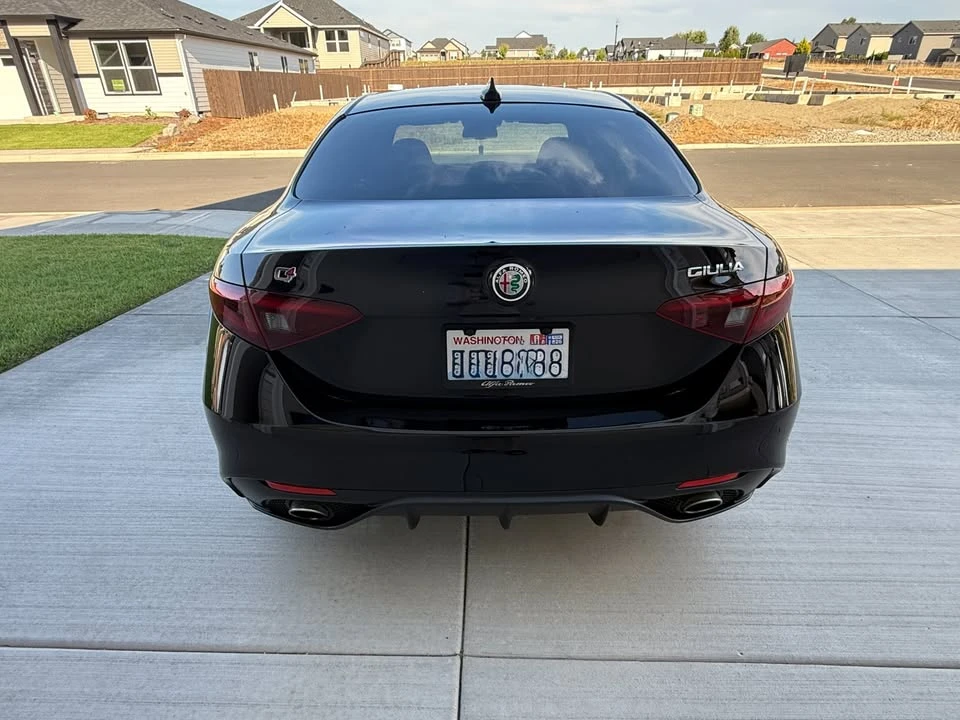2019 Alfa Romeo Giulia - Image 5 of 16