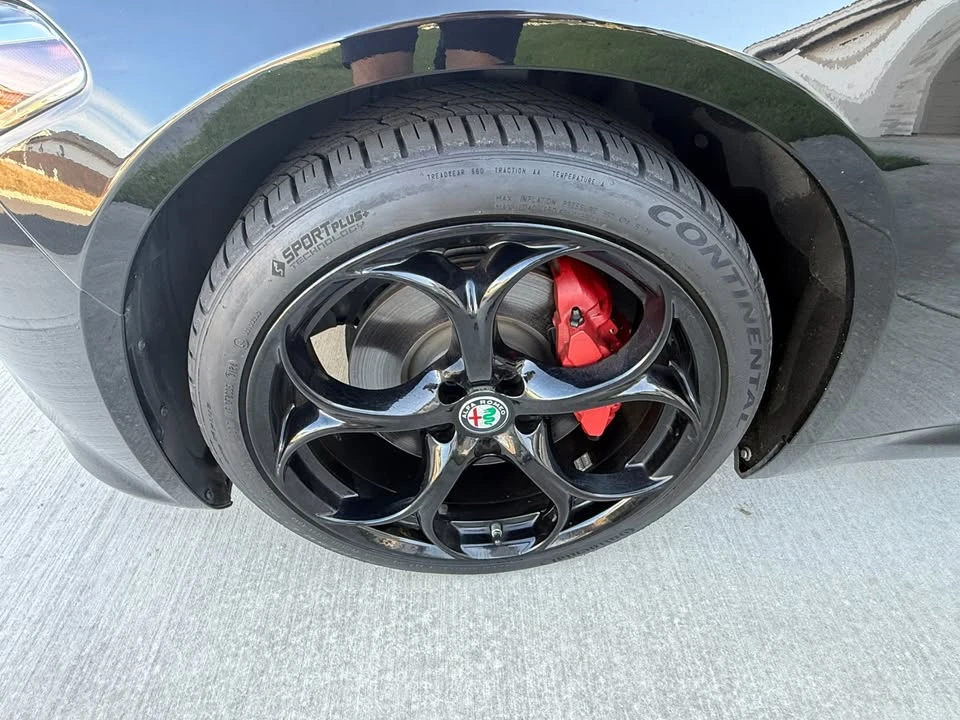 2019 Alfa Romeo Giulia - Image 8 of 16