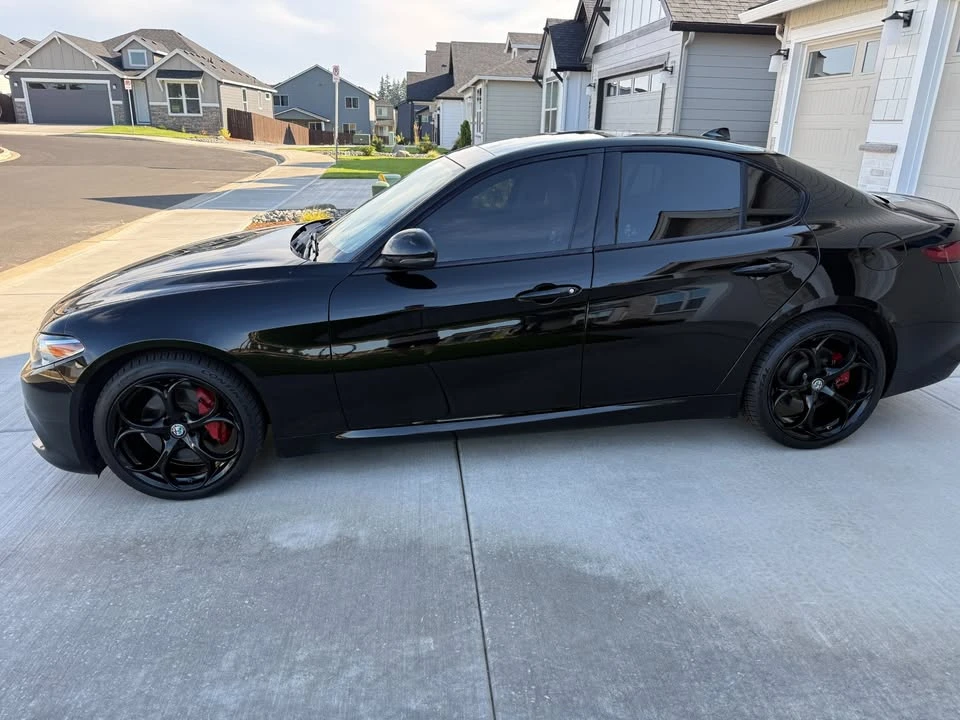 2019 Alfa Romeo Giulia - Image 3 of 16