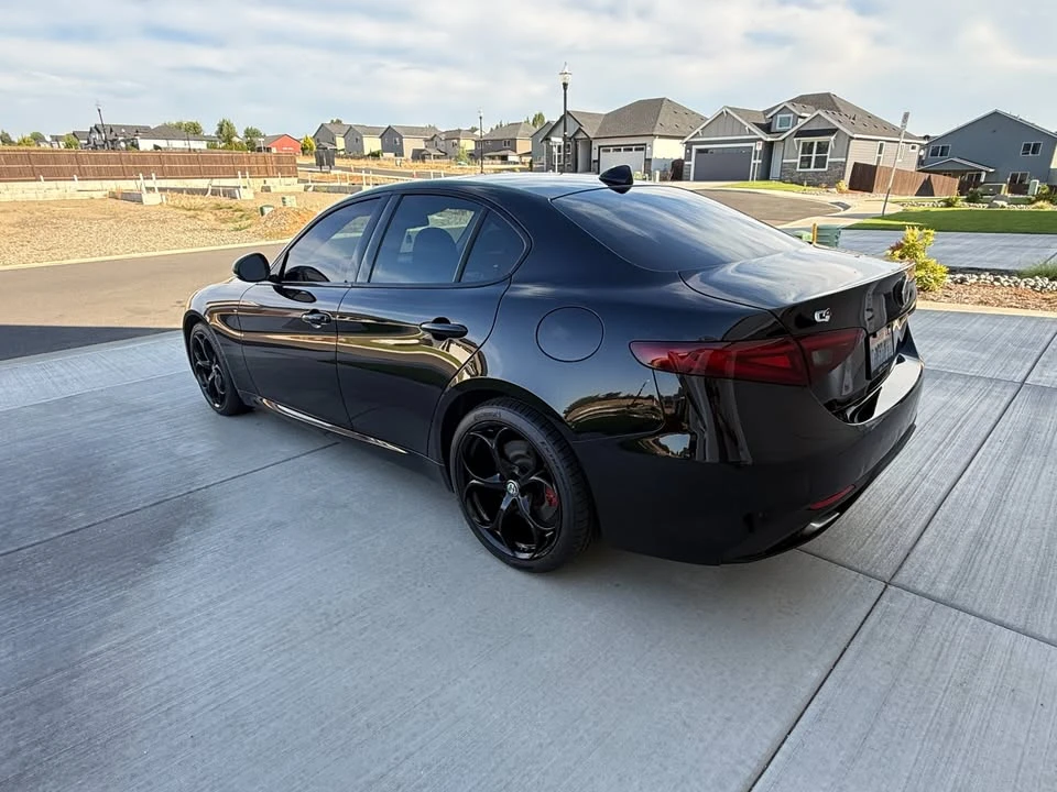 2019 Alfa Romeo Giulia - Image 6 of 16