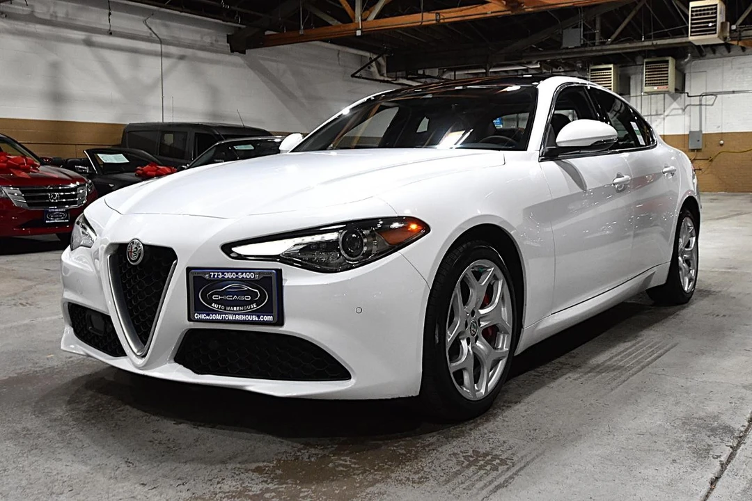 2019 Alfa Romeo Giulia - Image 3 of 31