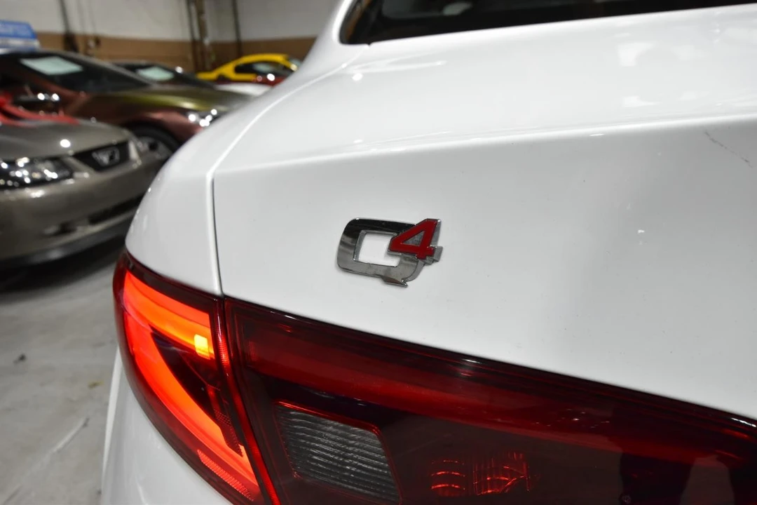 2019 Alfa Romeo Giulia - Image 6 of 31