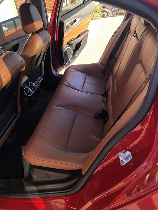 2019 Alfa Romeo Giulia - Image 15 of 17