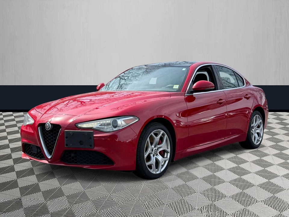 2019 Alfa Romeo Giulia - Image 2 of 21