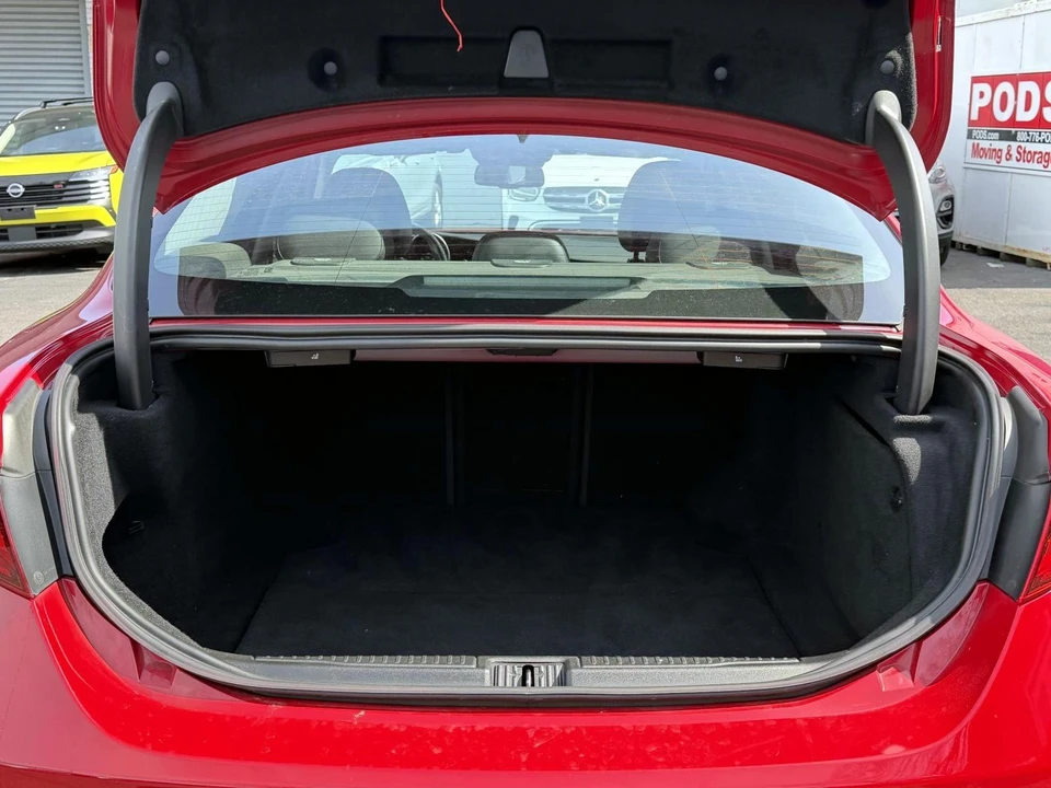 2019 Alfa Romeo Giulia - Image 7 of 21